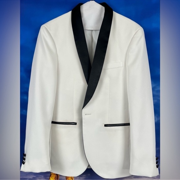 Egara White and Black Tuxedo Jacket with Shawl Collar - Picture 1 of 9